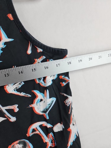 Hurley Sharks Piranhas Graphics Teens Boys Sleeveless Tank T-Shirt Size XL - Picture 7 of 8