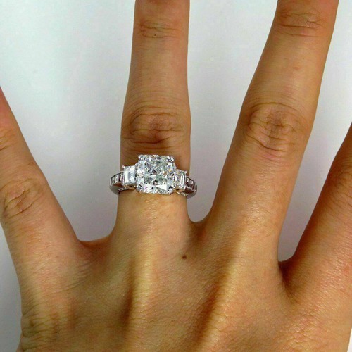 4,00 Kt Radiant Diamant Drei-Steine Verlobungsring Für Frauen Weißgold-Finish - Bild 5 von 7