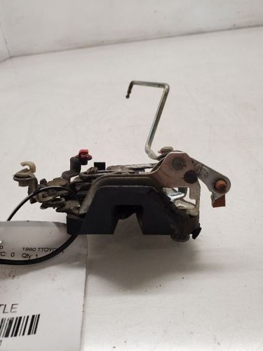 Toyota Pickup, Right Manual Lock Actuator, 1990-1994, 69380-35010 - Picture 2 of 12