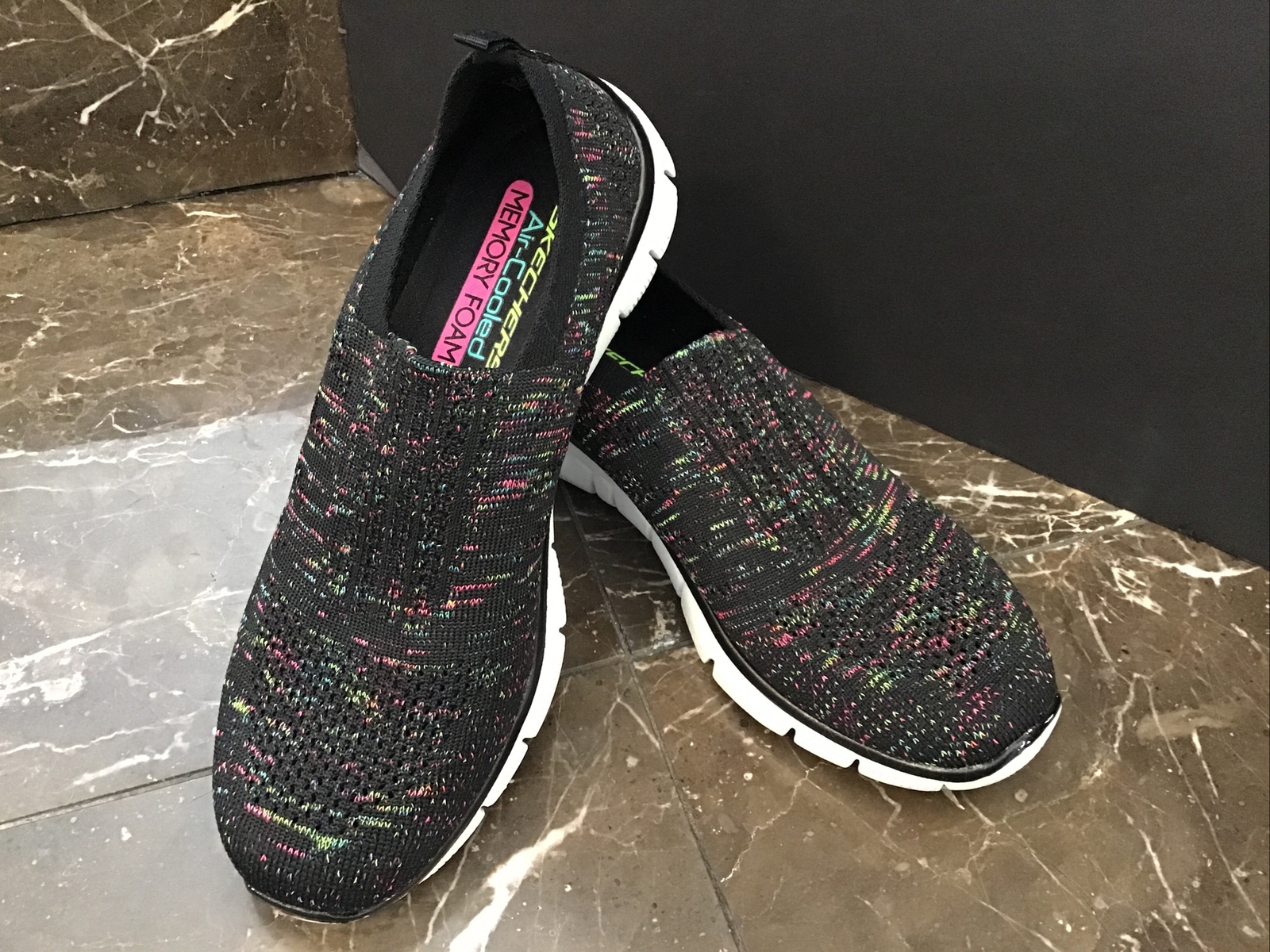 skechers burst air cooled