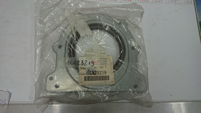 Genuine OEM Mitsubishi 1052B219 CASE ASSY CRANK RR O/SEAL Genuine OEM Mitsubishi 1052B219 CASE ASSY CRANK RR O/SEAL