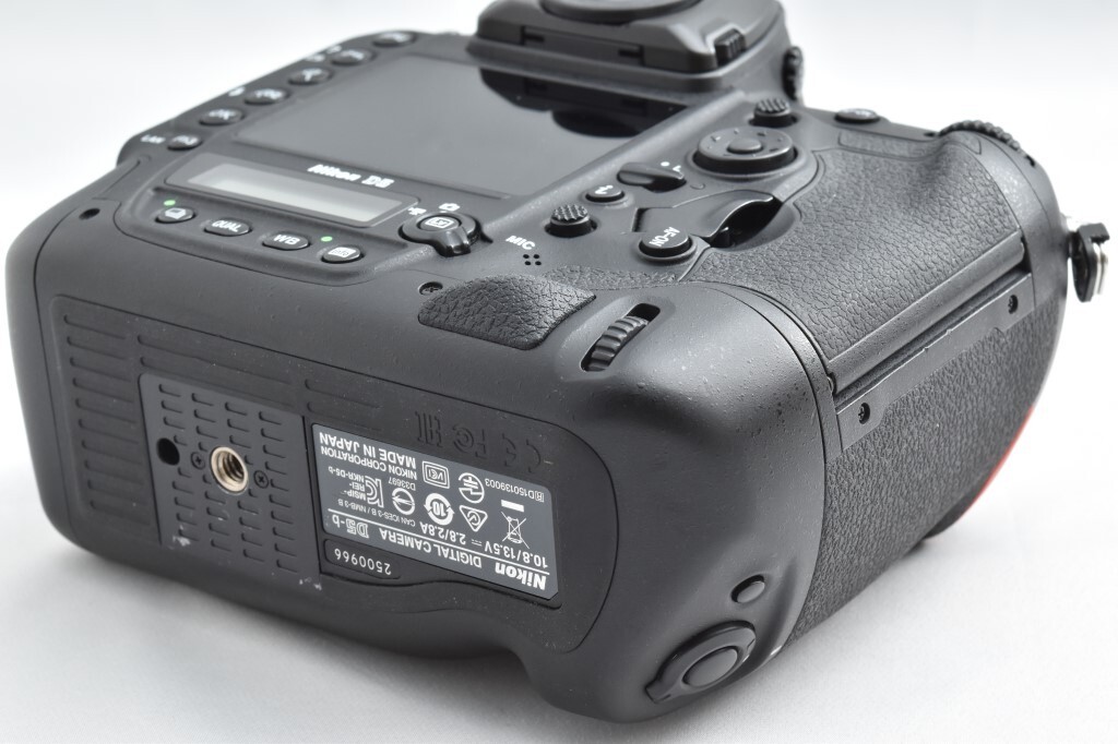 EXC++ Overhauled NIKON Digital SLR Body D5 CF-Card model EXC++ Overhauled NIKON Digital SLR Body D5 CF-Card model