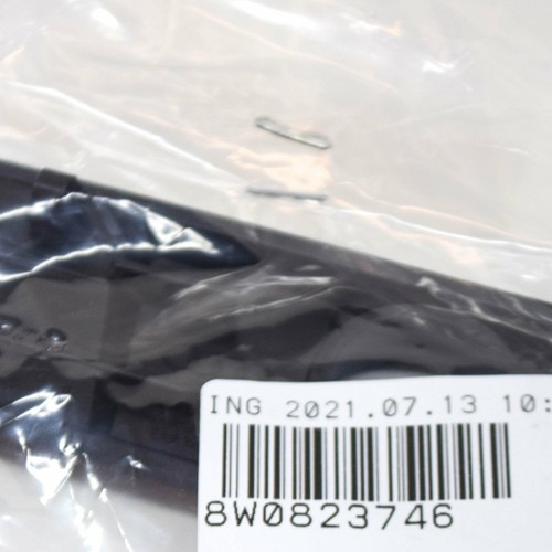 NEW AUDI A4 B9 FRONT RIGHT FENDER PROTECTION FILM 8W0823746 - Bild 7 von 8