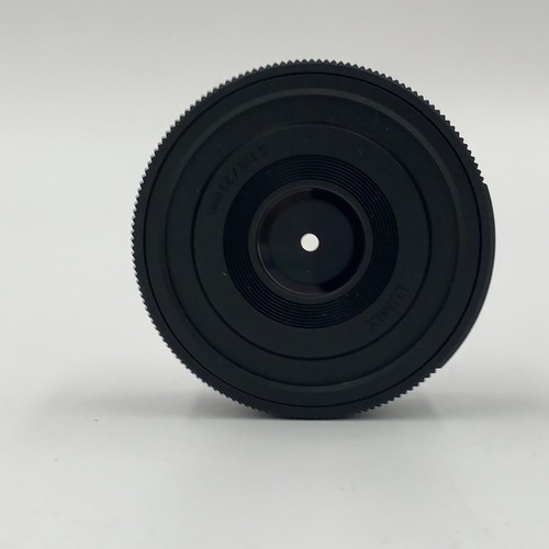 Panasonic LUMIX Full Frame Camera Lens, S 26mm F8 - S-R26 - Picture 3 of 4