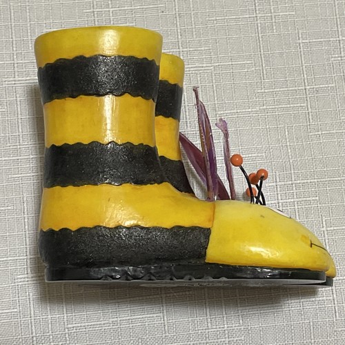 Willow Hall Collectibles Shoo Shoo Miniature Shoe - BUZZ BUZZ Bumble Bee SS25 - Imagen 6 de 11