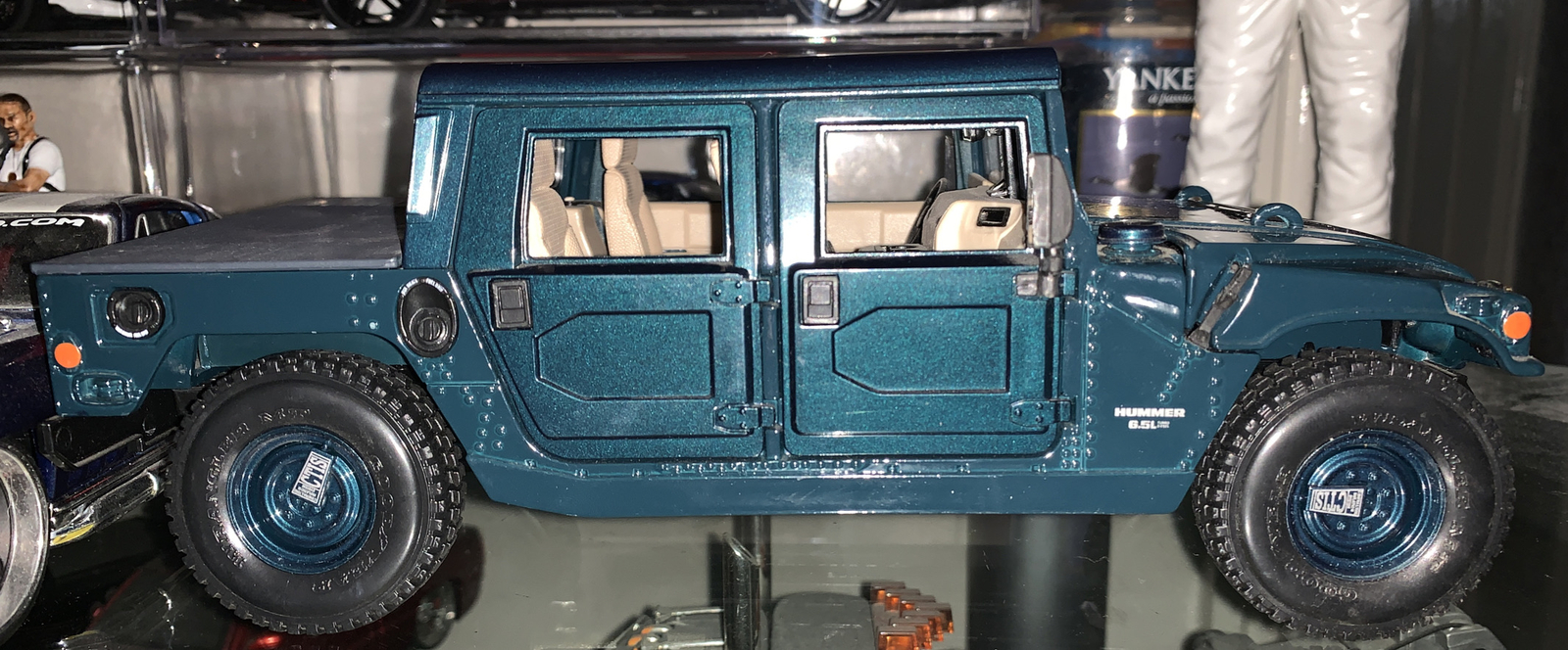 Picture 3 of 8