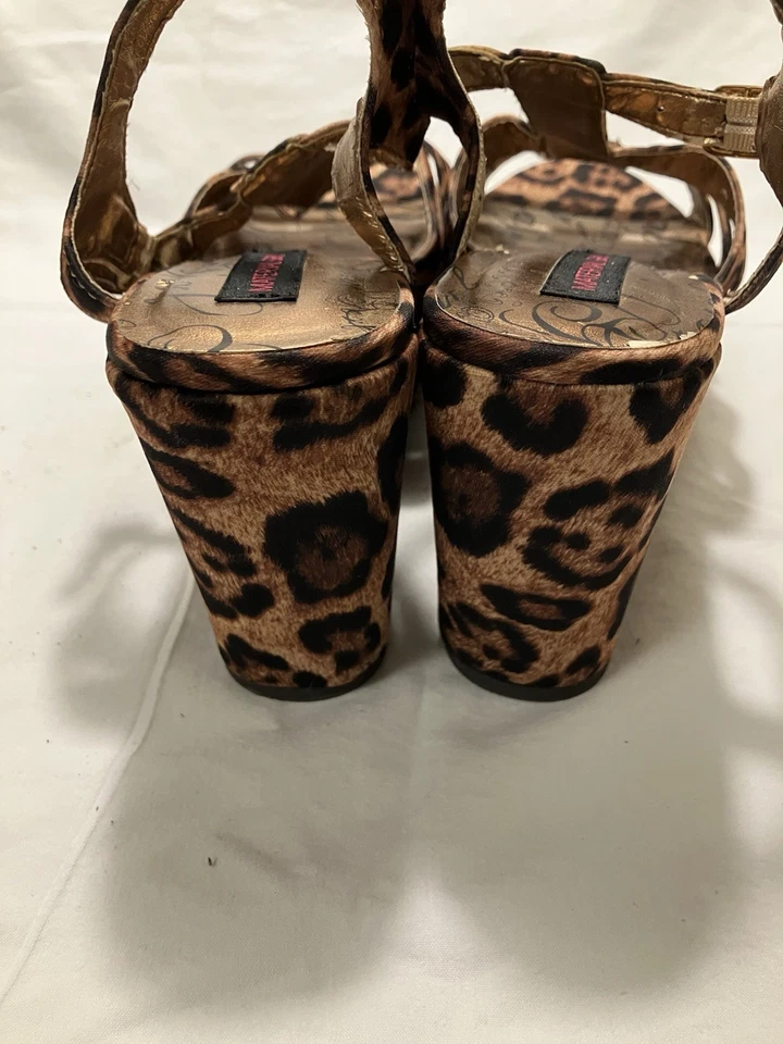 Material Girl Leopard Print Platform Sandals - Imagem 3 de 4
