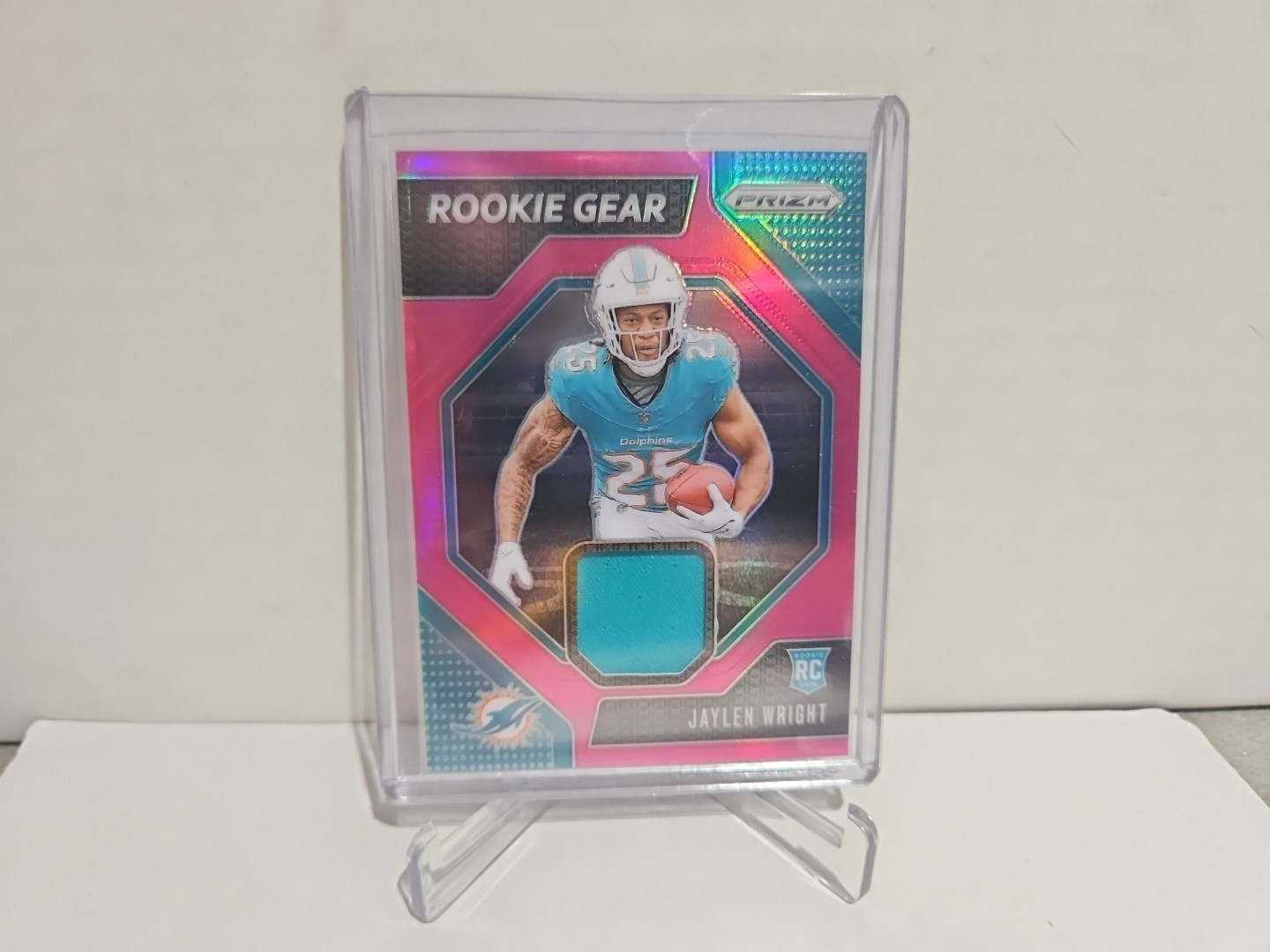 JAYLEN WRIGHT 2024 PANINI PRIZM ROOKIE GEAR PATCH PINK MIAMI DOLPHINS RC