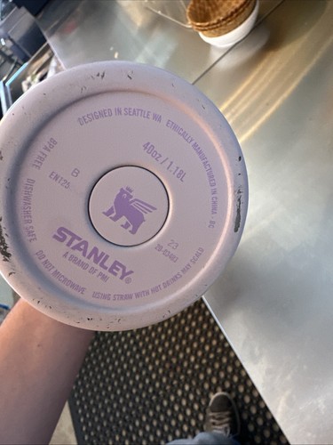 Stanley Travel Tumbler Water Bottle Quencher 40 oz Lavender With Straw & Handle - Picture 9 of 10