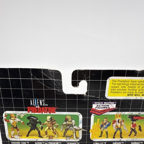 Cracked Tusk Predator Ultimate Alien Hunter 1993 Kenner Action Figure Damaged - Picture 3 of 4