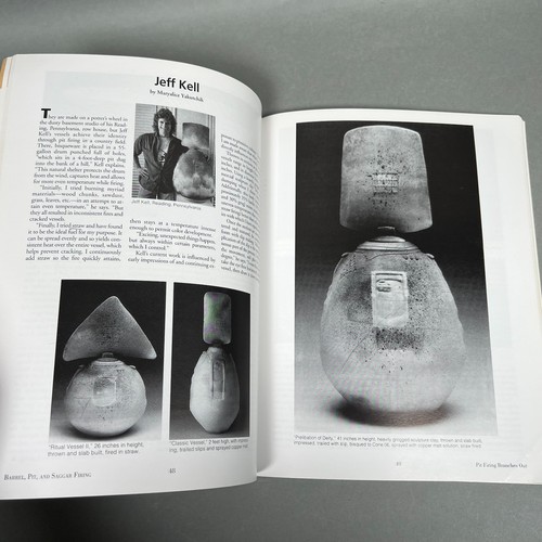 Barrel, Pit, and Saggar Firing: A Collection of Articles from Ceramics Monthly, - Bild 17 von 18