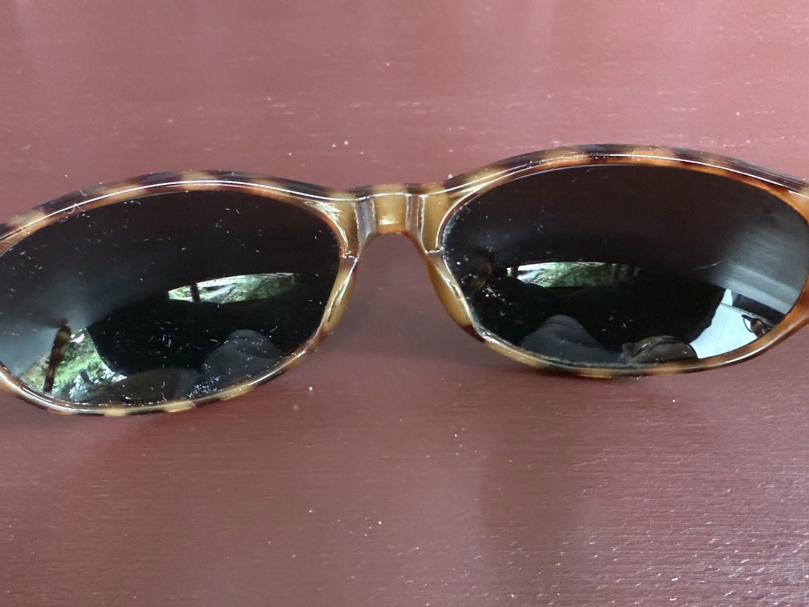 Bausch and Lomb W2435 tortoise Sunglasses - image 4