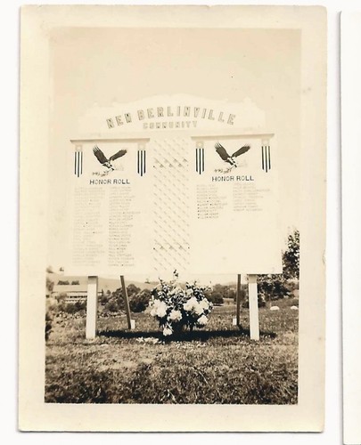 12 Old Photos WWII Marine & 2 Sailors New Berlinville, PA Honor Roll Berks Co. - Picture 4 of 15