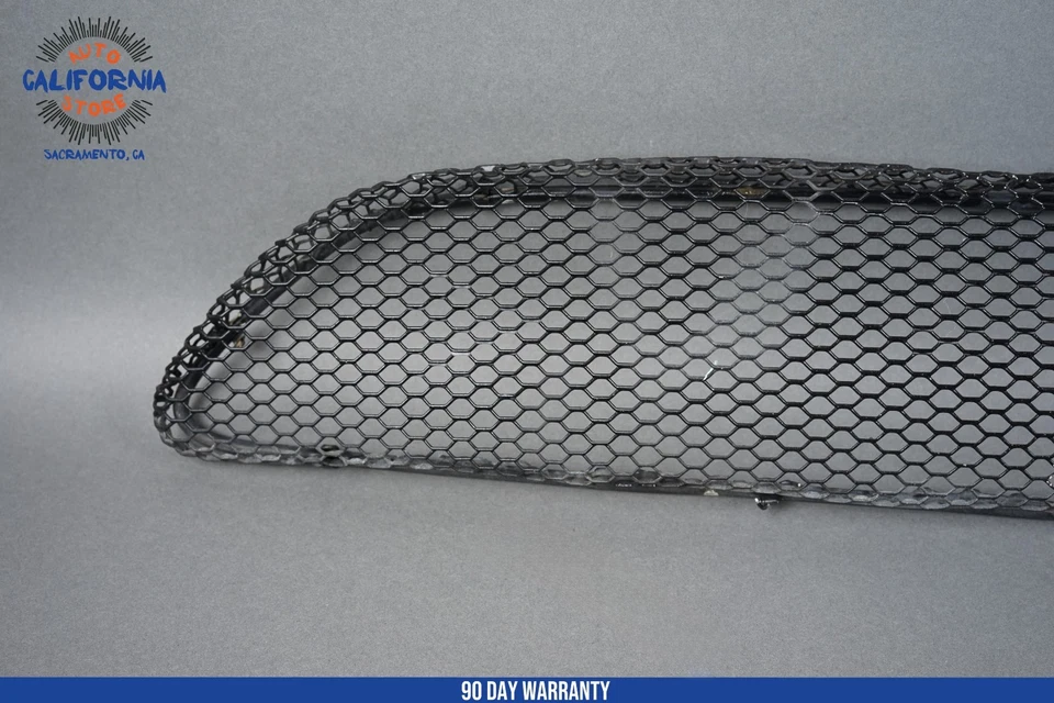 Оригинальная нижняя центральная сетчатая решетка для переднего бампера 03–06 Mercedes W220 S600 S55 AMG - Изображение 2 из 4