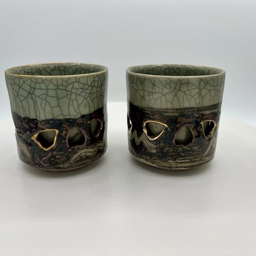 2 Somayaki Soma Ware Green Crackle Sake Tea Cups Double Walled Gold Hearts Horse - Picture 3 of 7