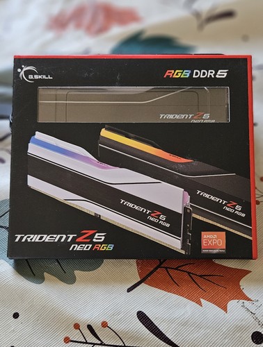 G.SKILL Trident Z5 NeoRGB DDR5 6000 CL30-38-38-96 (AMD Expo 2x16GB) BRANDNEU O