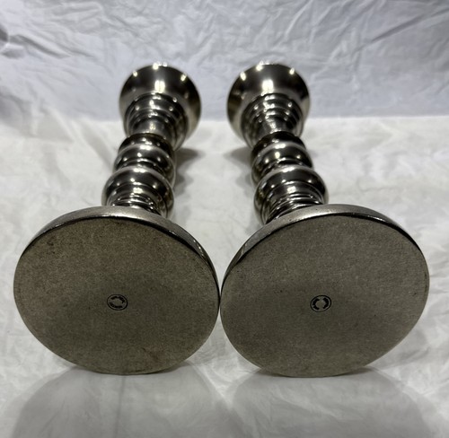 Paire de bougeoirs en étain 11 1/2" - Photo 5/6