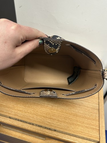 Bolso de Hombro Lauren Ralph Lauren Piel de Serpiente Estampado de Serpiente Cuero - Imagen 7 de 10