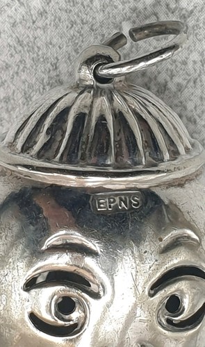 EPNS Vintage Baby Rattle. Baby Head. Vintage silver plate babies rattle. - Picture 14 of 17