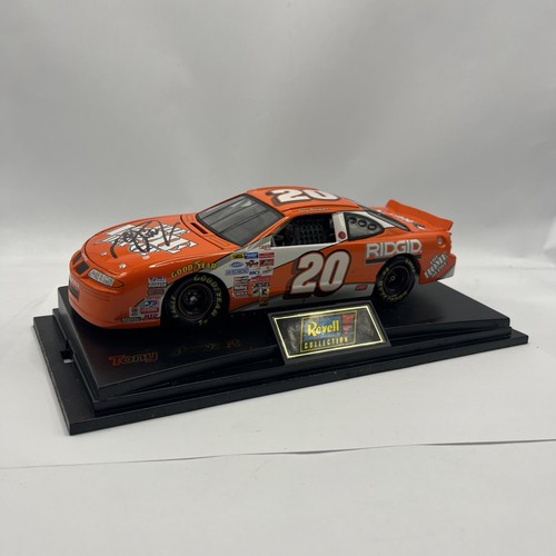 Tony Stewart 1999 Home Depot Pontiac 1/24 Revell model car Signed Autographed - Picture 1 of 12