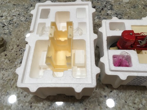 franklin mint 1/12 model h farmall tractor. - Picture 2 of 7