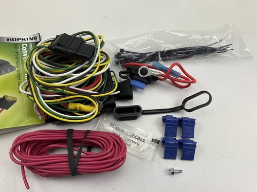 Hopkins Towing Solution 46365 Vehicle To Trailer Powered Taillight Converter Kit - Picture 1 of 8