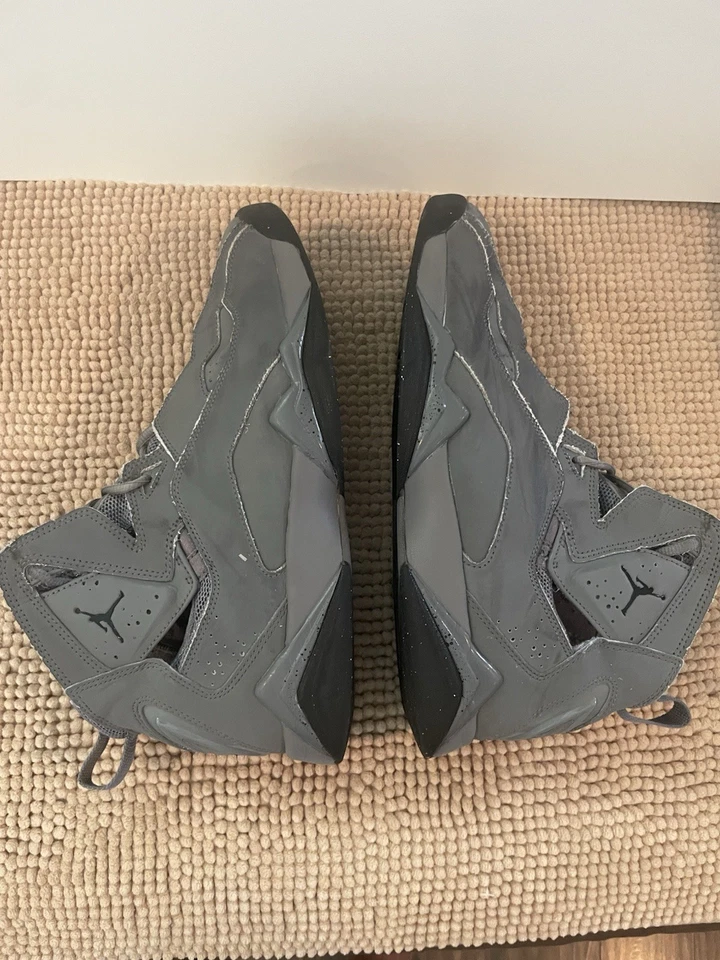 Jordan True Flight Mid Cool Gris Negro Talla 12 Foto 2 de 4