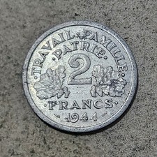 VICHY FRANCE 🇫🇷 TWO (2) FRANCS COIN 1944 B (WARTIME)