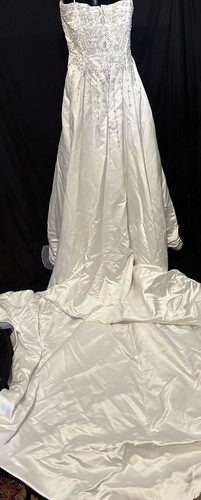 Scassi By Eva Wedding Gown Gorgeous Stunning Beaded in White Size 10 - Picture 14 of 19