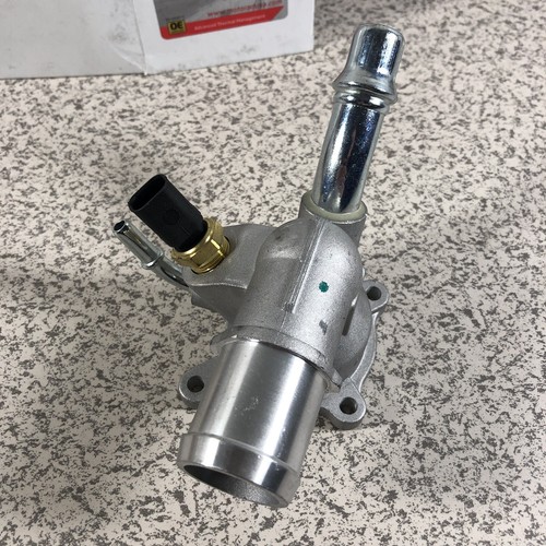 MotoRad 816-194 49789 Motor Refrigerante Termostato y Carcasa Conjunto Jeep - Imagen 2 de 9