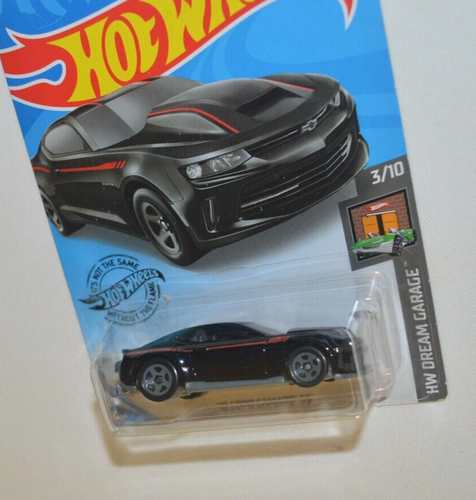 HOT WHEELS 2020 HW DREAM GARAGE - ' 16 COPO CAMARO SS BLACK WITH RED TRIM - Picture 4 of 5