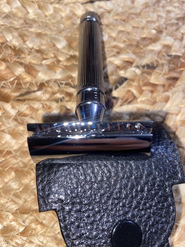 Edwin Jagger Double Edge Safety Razor And Case - Picture 3 of 5