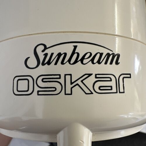 Sunbeam Oskar Food Processor Chopper Slicer Shredder 14181 w/Accessories Vintage - Picture 17 of 18