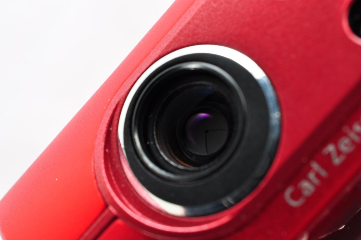 【S2102】 SONY Cyber-shot DSC-F77A レッド Sony Cyber-Shot DSC-F77A Red 4.0MP Digital Camera [Near Mint