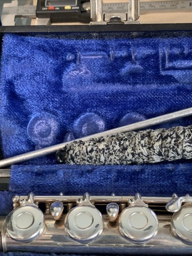 Gemeinhardt 2SP Silver Flute w/ Case - Gently Played-Perfect Beginner Instrument - Picture 21 of 24