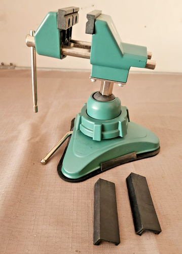 Saugfuß drehbarer Schraubstock 3" Backen stark 360º + rechter Winkel Fähigkeit sanft gebraucht - Bild 8 von 14