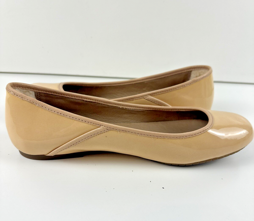Zapatos planos de ballet UGG Antora charol desnudo talla 9 sin caja - Imagen 7 de 8