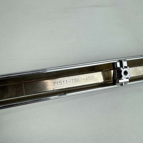 Parachoques trasero cromado inferior OEM 2019 2020 2021 Honda Civic sedán 71510-TBA-A50 - Imagen 10 de 11