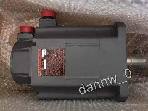 New In Box Mitsubishi HA100NC-S AC Servo Motor - Picture 2 of 2