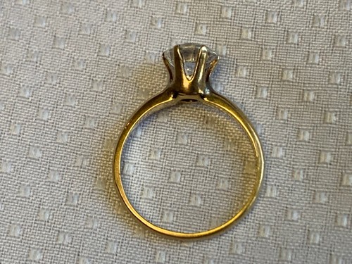 10K Yellow Gold Cubic Zirconia Solitaire Ring 2.05g Jewelry Sz 7 Round Prong - Picture 5 of 24