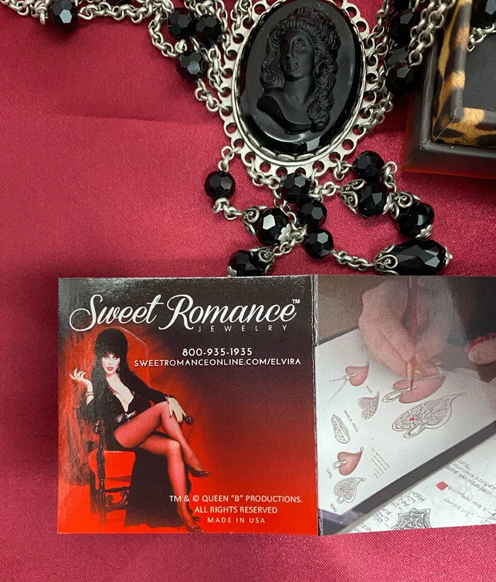 Elvira 黑色浮雕声明项链 Sweet Romance Goth,朋克美国制造 — 第 3/4 张图片