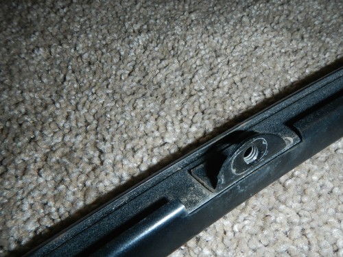 TOYOTA TERCEL SR5 1986 GUÍA DE ORUGAS VENTANA PUERTA TRASERA DERECHA 4x4 vagón - Imagen 3 de 12