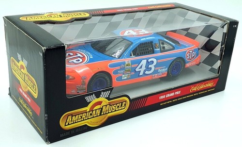 Ertl 1/18 Scale Diecast 7922 - Pontiac 1998 Grand Prix STP #43 J.Andretti - Picture 5 of 5