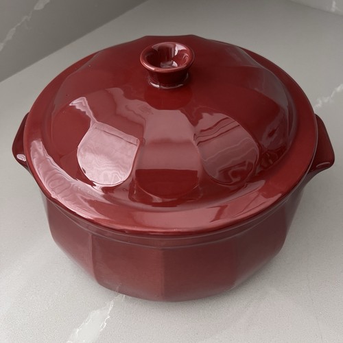 Emile Henry France Ceramic 5570 Flame Round Stewpot Dutch Oven 4.2 Qt Burgundy - Picture 2 of 9