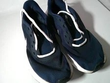 Nike - Shoes - Men's - Size 9 - Revolution 6 Next Nature Navy - Hole at Heel