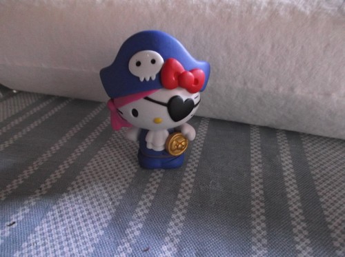 Sanrio Hello Kitty Mini PVC Pirate Figure W/ Eye Patch 2 1/2" - Picture 2 of 4