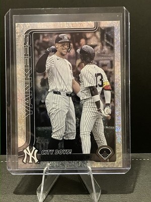 2025 Topps Update US85 Veteran Combos Aaron Judge Sand Glitter