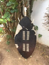 XXL Zulu Shield 145cm Black White Cowhide | Handmade African Warrior Decor