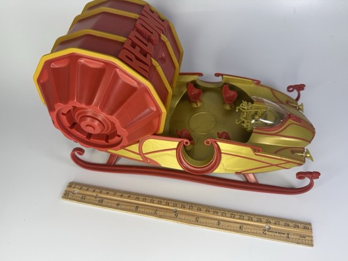 Red One Santa Sleigh Popcorn Bucket Cinemark Movie Theater Exclusive Christmas - Bild 2 von 7