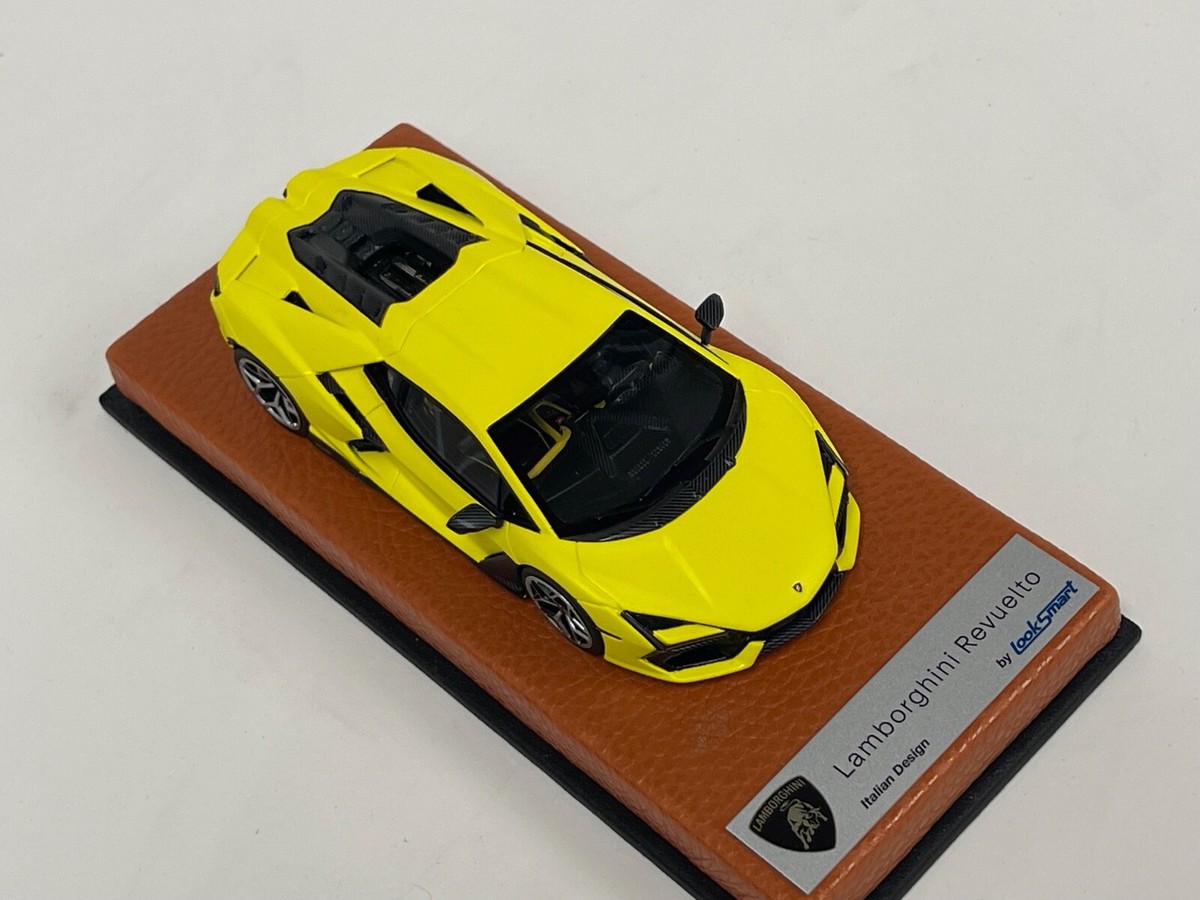 1/43 LOOK SMART ランボルギーニ　ガヤルド　イエロー　黄色 1/43 Looksmart Lamborghini Revuelto In Giallo Clarus Yellow